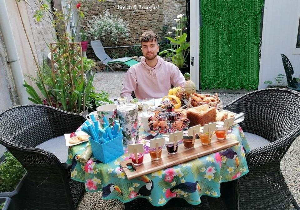 Bed and Breakfast Breizh & Breakfast Rosporden Esterno foto